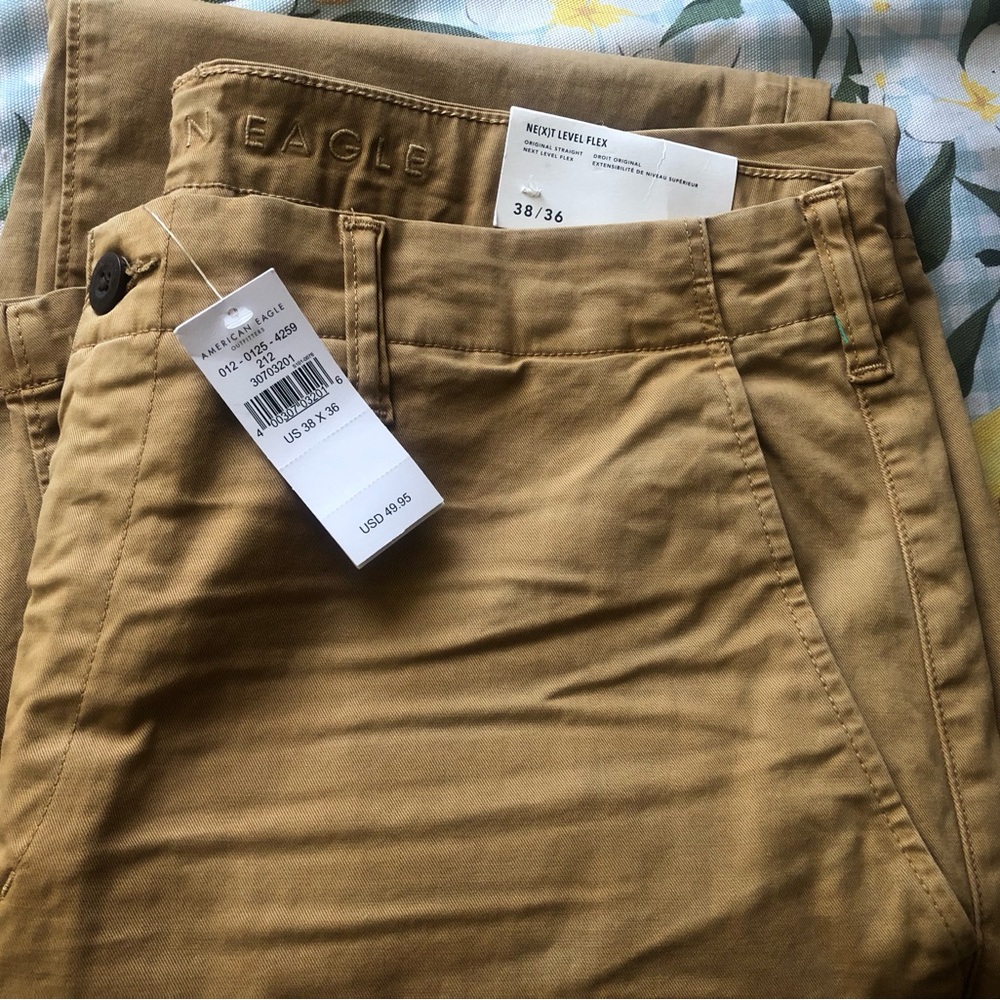 American Eagle Outfitters Men's Tan Pants next level flex, 38/36